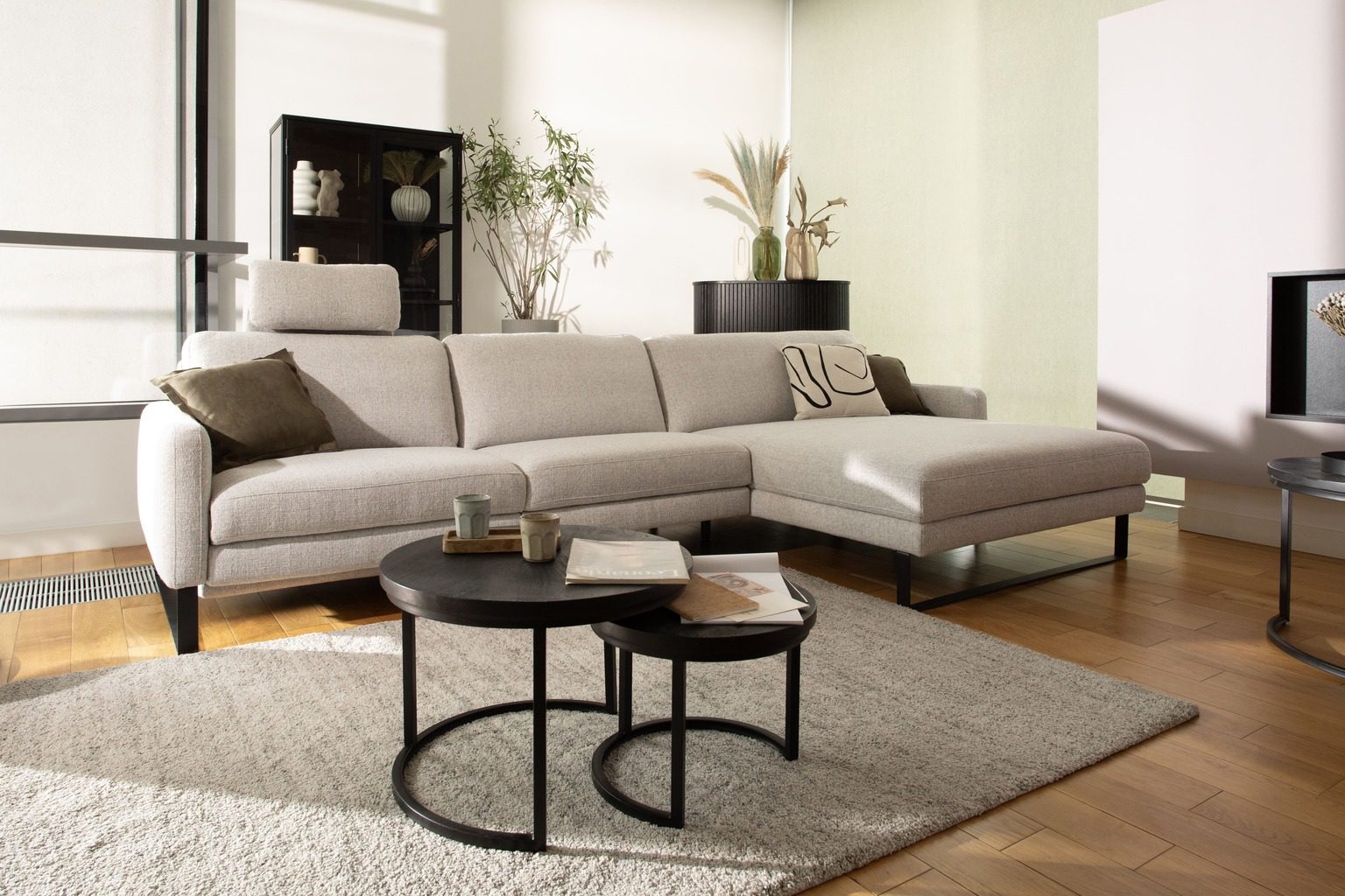 Madison 2-Sitzer mit Longchair und Relaxfunktion.